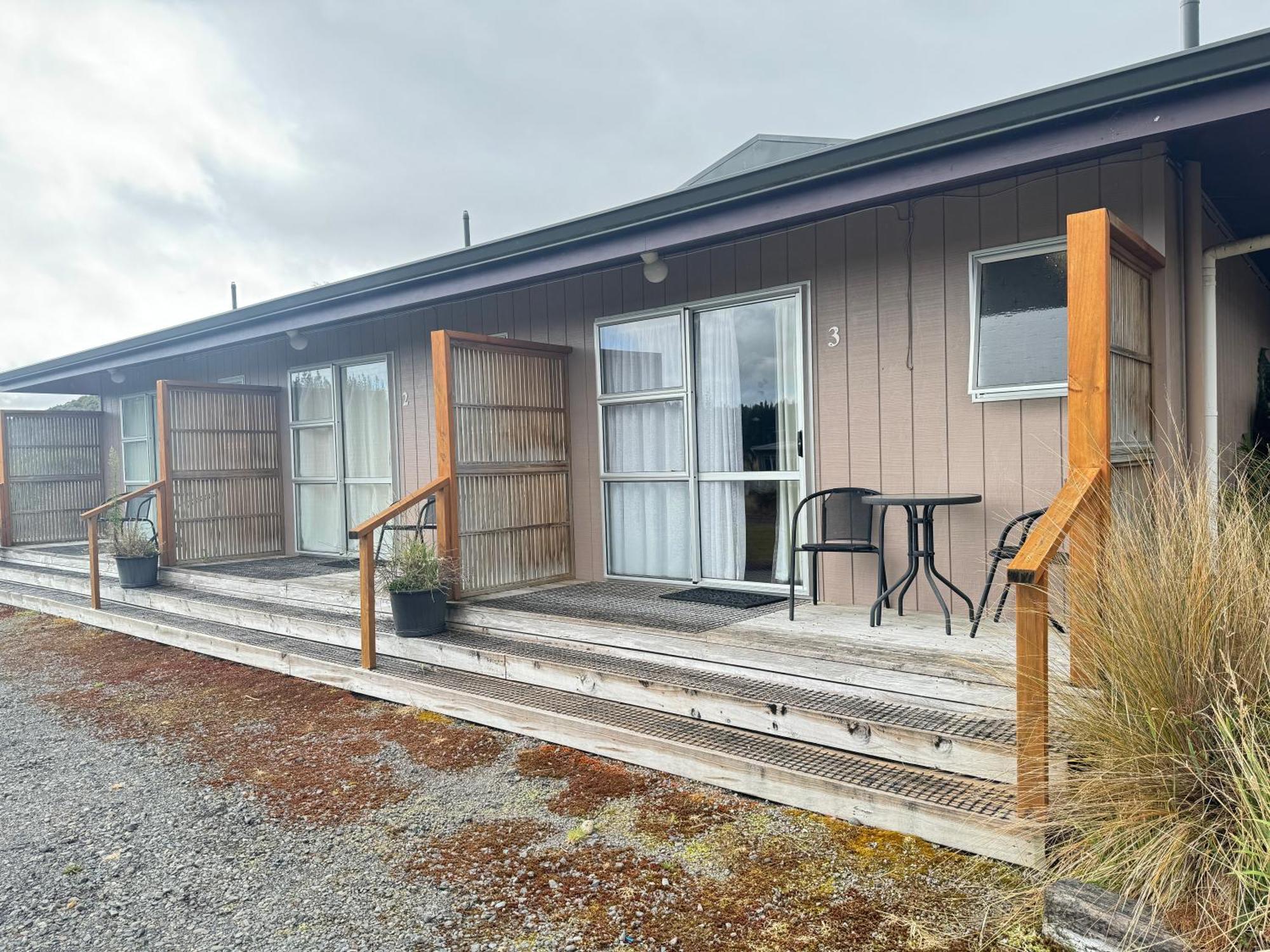 The Crossing Lodge & Backpackers Erua Exterior photo
